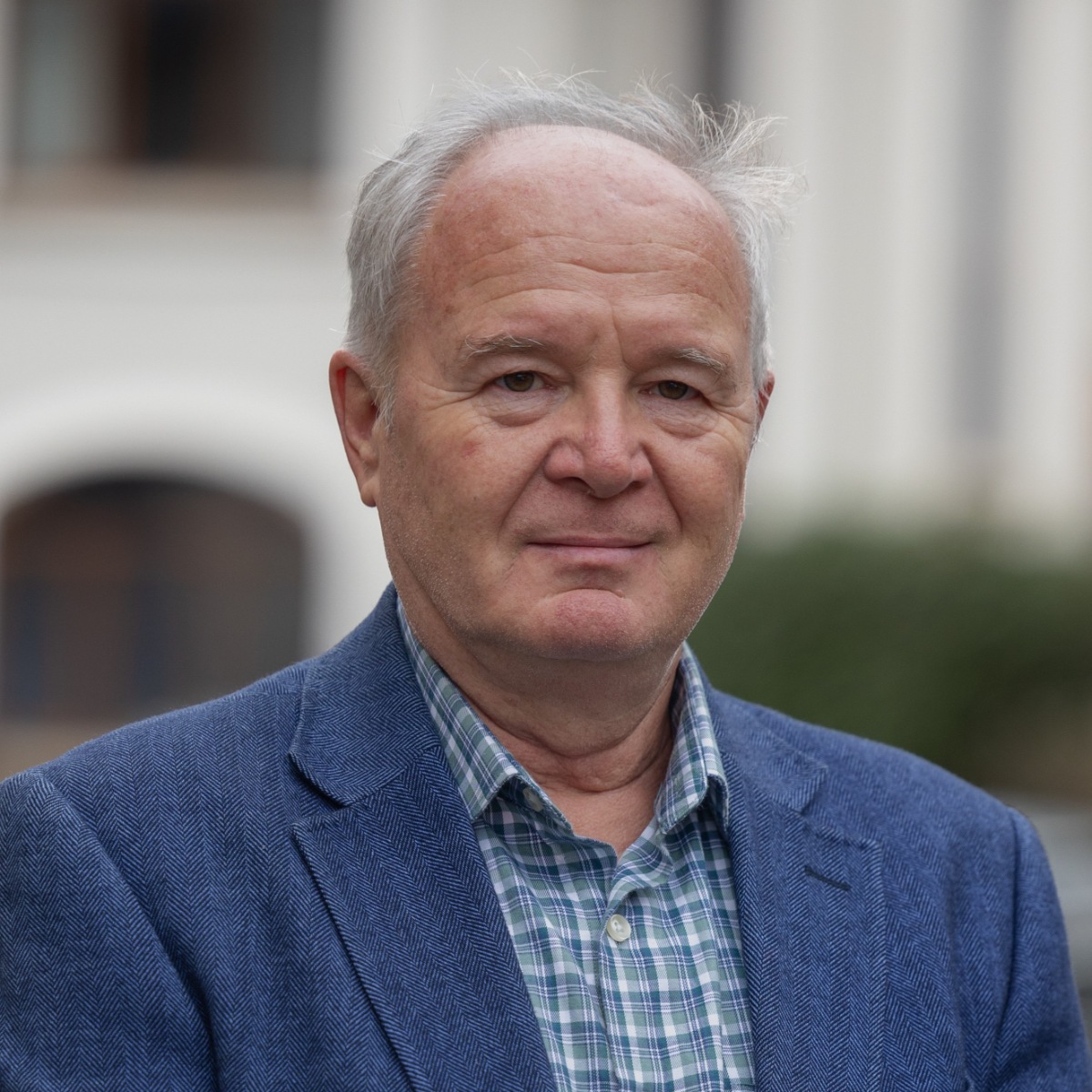 Despre noi - Jita Tibi